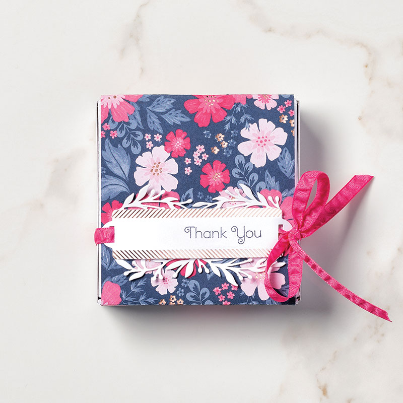 This is a different type Kit from Stampin' Up! You can create boxes, bags, cards or scrapbook pages using this kit. Details on my blog: www.thestampcamp.com #cardkit, #stampinup #thestampcamp