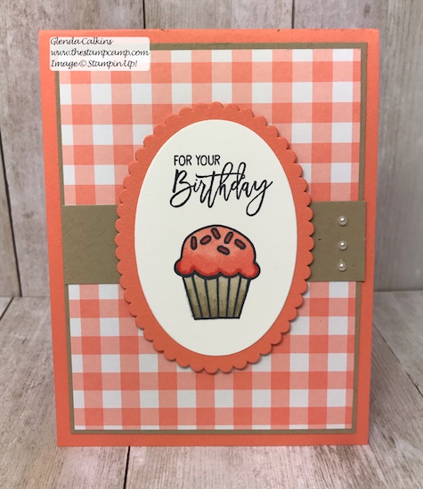 This adorable cupcake card is a birthday card and gift card holder all in one. Details on my blog: www.thestampcamp.com #giftcardholder, #stampinup #thestampcamp #handmade