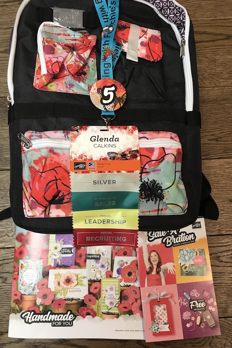 November 2019 On Stage Convention Bag from Stampin' Up! Details on my blog: https://wp.me/p59VWq-ays #stampinup #thestampcamp #handmade #Onstage