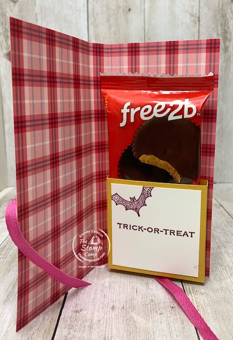 Make it Monday this week features the Hallows Night Magic Bundle and the Plaid Tidings 6 x 6 Designer Series Paper. Create quick and easy treat holders using just 1 sheet of 6 x 6 paper. Super easy and you can decorate them up for girls or boys with all the beautiful plaid prints in this paper pack. Details and PDF file are on my blog here: https://wp.me/p59VWq-bvG. #stampinup #thestampcamp #treatholder