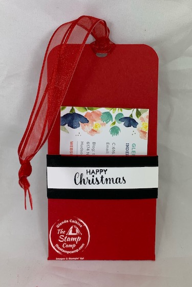 This Santa Tag and Gift Card Holder all in one are super simple to make and look great hanging on your tree or on top of your gifts. Decorate it up however you like. The Itty Bitty Christmas stamp set provides the perfect sentiments for your tags. #stampinup #thestampcamp #gifttag #giftcardholder