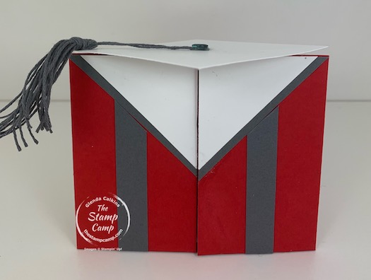 Fun Fold Friday Creating a Graduation Card like no other! This graduation card is super cute and easy to assemble. #thestampcamp #stampinup #graduation
